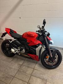 Ducati Streetfighter V2 Desmo Superquadro 153cv