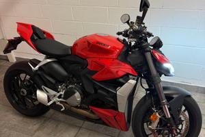 Ducati Streetfighter V2 Desmo Superquadro 153cv