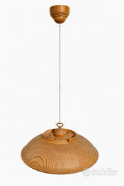 Lampadario in legno