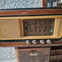 Radio vintage a valvole