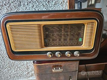 Radio vintage a valvole