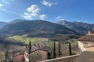 Casa affiancata a Fabriano (AN), Frazione BASTIA