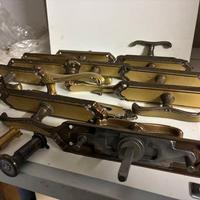 Maniglie per porte e finestre bronzate/spioncini