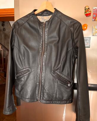 Giacchetto corto in vera pelle nero donna