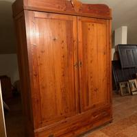 Armadio d’epoca originale, legno massello, ottime