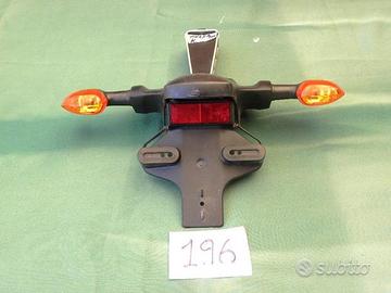 Portatarga e frecce Yamaha YZF R6 (n.196)