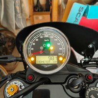 Moto Guzzi V7 III mod. Carbon "Cafè Racer"