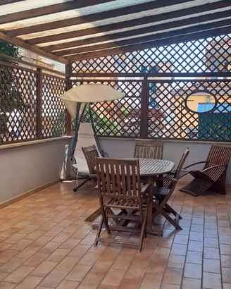 Appartamento + magazzino (C2)