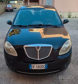 Lancia ypsilon adatta anche  per neopatentati  