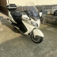 Suzuki Burgman 650 Executive