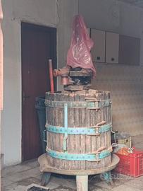 Torchio per vino
