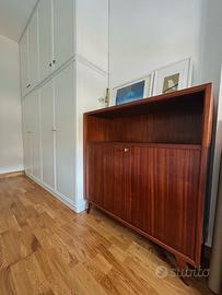 Mobile credenza vintage restaurato