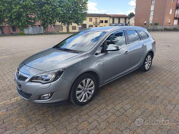 OPEL ASTRA SPORT TOURER 1.4 BENZINA\GPL 140CV