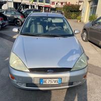 Ford Focus 1.6i 16V cat 5p. Ghia