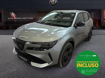 Alfa Romeo Junior 1.2 136CV Hybrid eDCT6 ibrida