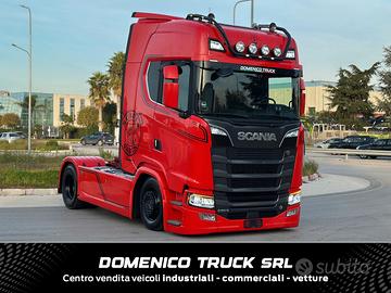 SCANIA 530 S V8