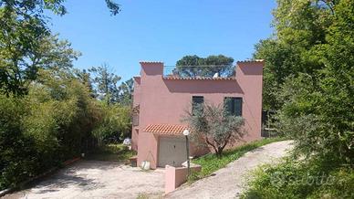 Villetta a schiera di 194 m² con più di 5 locali e