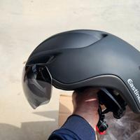 casco bici da corsa con visiera magnetica