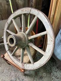 Ruota carro vecchio buoi legno arredo lotto