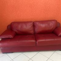 Divano di pelle rosso