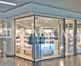 EUR - CENTRO COMMERCIALE "I GRANAI" - Locale comme
