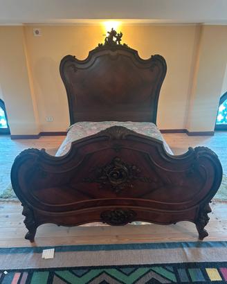 Letto antico