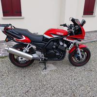 Yamaha Fazer 600 del 2001