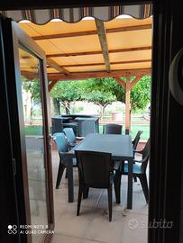 Casetta con giardino