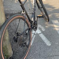 Cube gravel