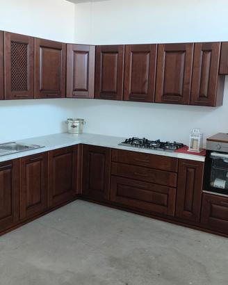 Cucina classica NUOVA , adattabile! Prezzo outlet