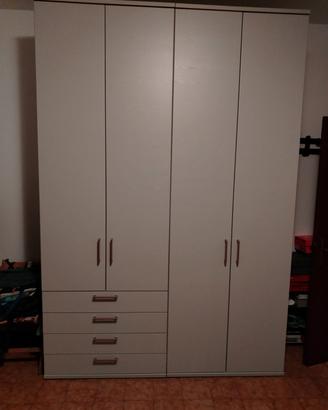 armadio 4 ante 
