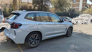 BMW X3 xDrive30i Modello di alta specifica