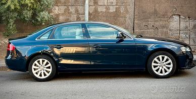 AUDI A4 BERLINA