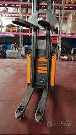 Stoccatore con doppia alzata Still 2000kg