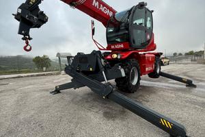 Carrello elevatore telescopico rotativo