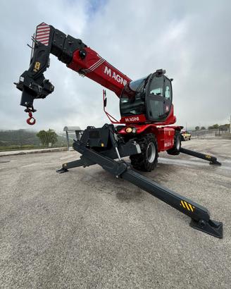 Carrello elevatore telescopico rotativo