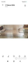 Divano letto.