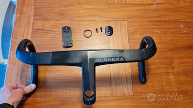 Manubrio integrato Deda Alanera DCR Carbonio
