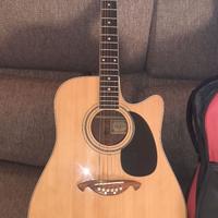 Chitarra acustica