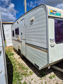 Roulotte Royal Car 4 posti