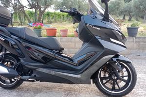SCOOTER CYCLONE RT3S 300