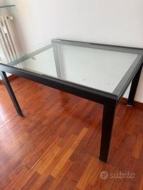 Tavolo metallo e vetro