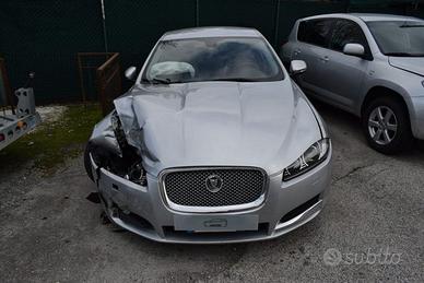 Jaguar XF 2.2 D 190 CV Luxury FULL OPTIONAL