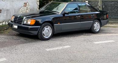 Mercedes W124 200E