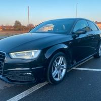Audi A3 S-Line 2.0 TDI 150 + Tettuccio