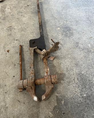 Morsa da fabbro antica