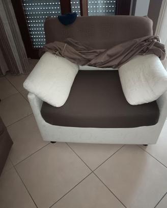 Poltrona con letto