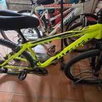 2 Mountain Bike Atala cambio Schimano - Leggi