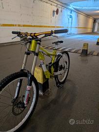 Bicicletta Mountain Bike Downhill / Freeride ALUTE