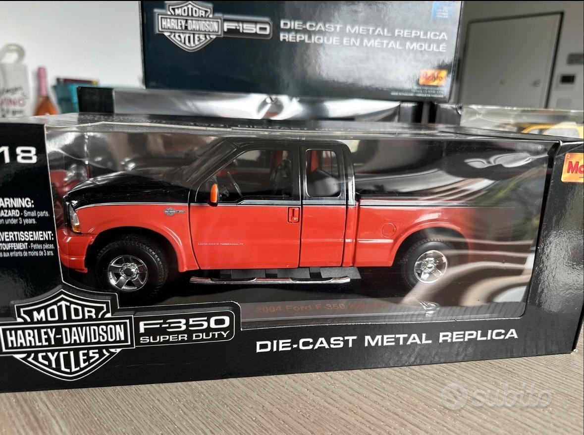 Maisto 2004 Ford F-350 Harley-Davidson Maisto 1:18 Series Harley